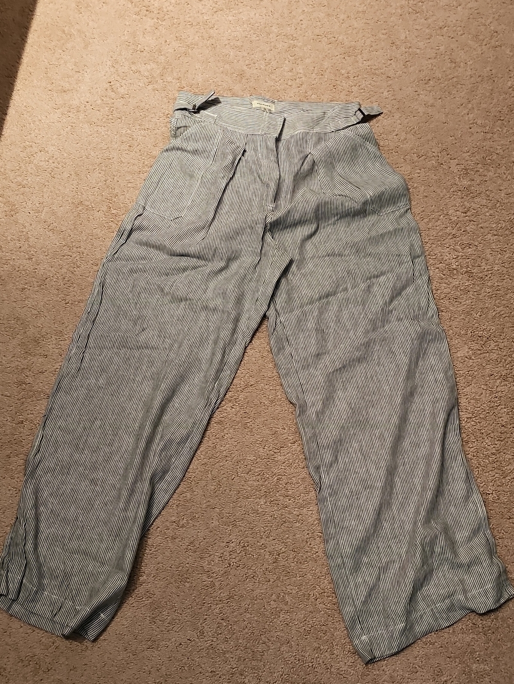 Max Studio Blue Pinstripe Men’s Relaxed Linen-Blend Chinos